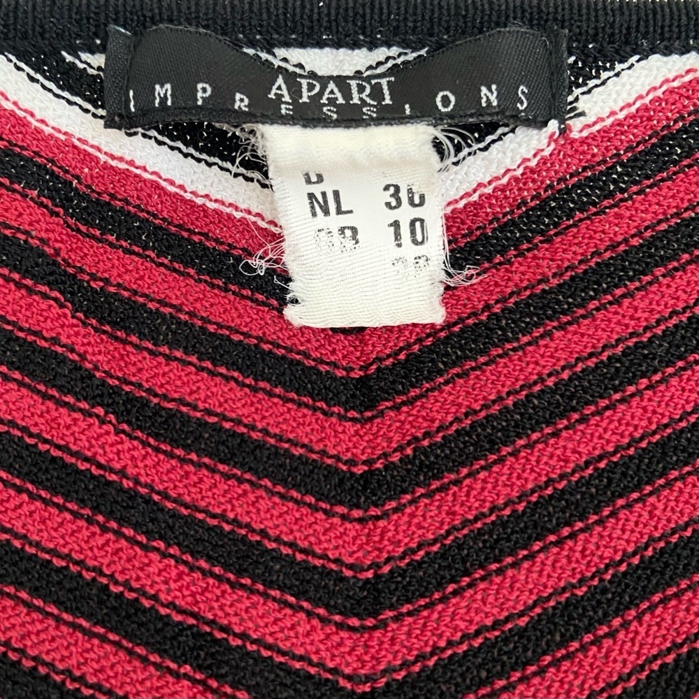VINTAGE APART Impressions Red/Black/ White Chevron Knit Sweater - Picture 3 of 8